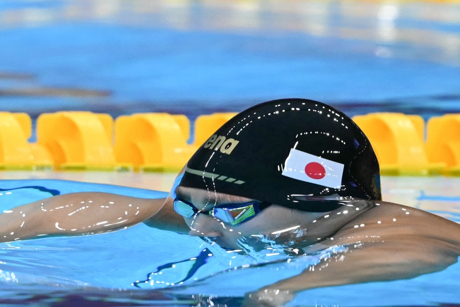 Joven nadador japonés Shin Ohashi bate récord del mundo de los 200m braza 