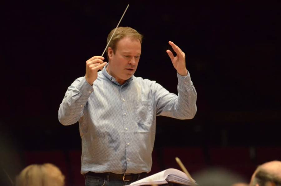 David Reiland asumirá la dirección artística de la Orquesta Filarmónica de la Ciudad de México en 2027 