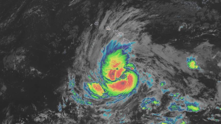 Huracán Nolo amenaza a Hawái con lluvias torrenciales e inundaciones  