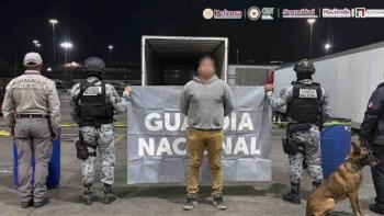 Decomisan casi 250 kilos de droga ocultos en un transporte de carga en la Garita de Otay