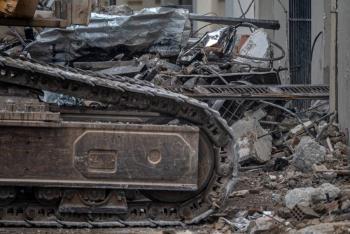 Asciende a seis el saldo de muertos tras el derrumbe de un edificio en el centro de Atenas
