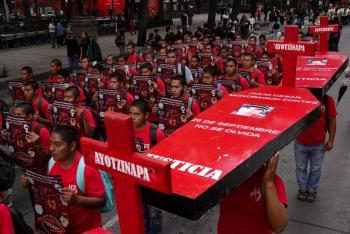 Afectaciones por marcha de Ayotzinapa alcanzan a miles de comercios en CDMX