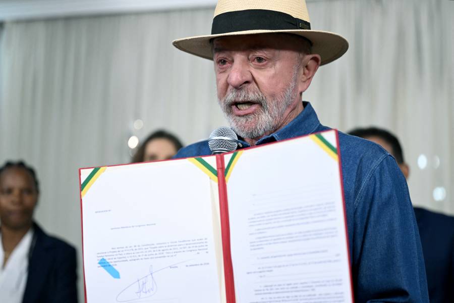 Lula amplía ventaja en primera vuelta de elección presidencial en Brasil