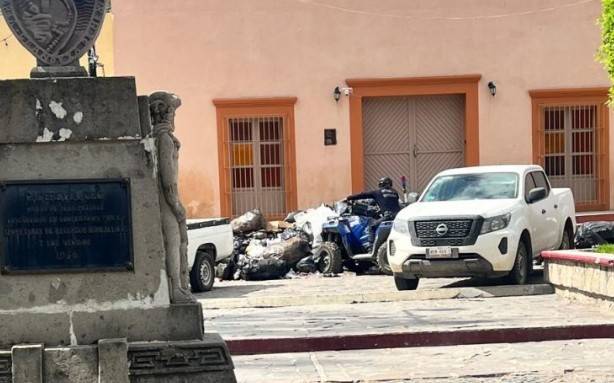 Contratistas supenden recolecci&oacute;n de basura en Cadereyta por falta de pagos