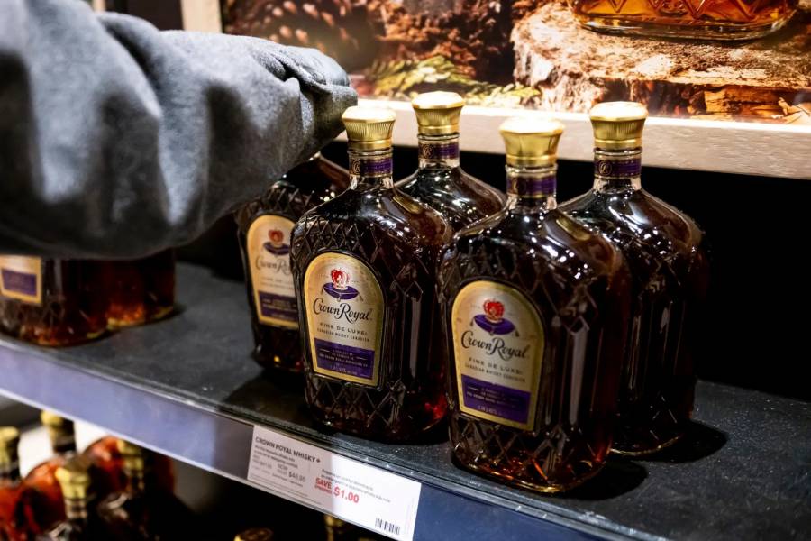 Entra en vigor prohibición total de Estados Unidos a la importación de bebidas alcohólicas lácteos y motocicletas de Canadá