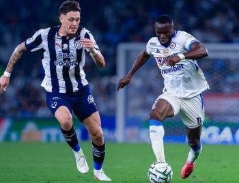 Rayados vence a Cruz Azul y agrava el mal momento de la M&aacute;quina