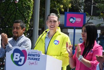 Luis Mendoza entrega remodelacion integral del Parque Alfonso Esparza Oteo en la colonia Napoles