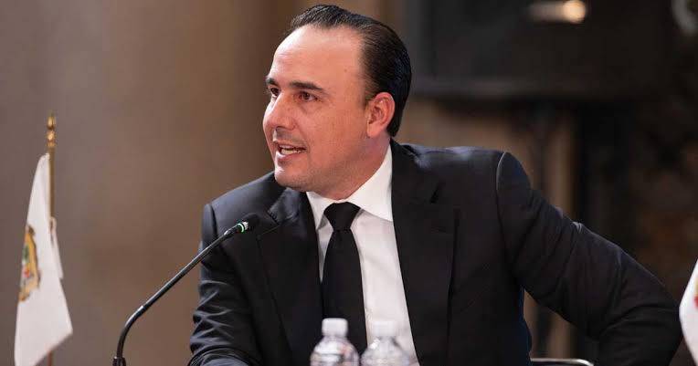 Gobernador de Coahuila exige castigo a responsables de ataque en secundaria de Torreón tras muerte de docente