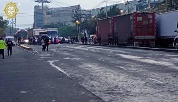 Polic&iacute;as se manifiestan frente a SSPC en CDMX; exigen certeza laboral y pago de prestaciones