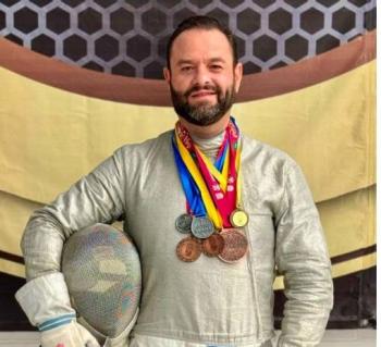 Guillermo Alducin, de la UNAM, es bicampe&oacute;n panamericano de esgrima