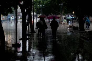 Hurac&aacute;n Rachel y frente fr&iacute;o 1 provocar&aacute;n lluvias intensas en gran parte de M&eacute;xico; CDMX espera tormentas este s&aacute;bado