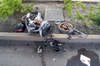 Motociclista muere tras quedar prensado entre poste y barda en &Aacute;lvaro Obreg&oacute;n