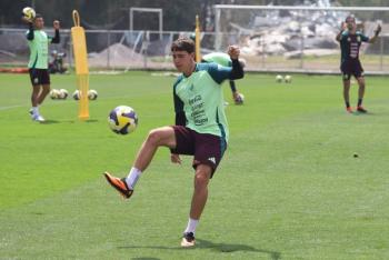 Mateo Ch&aacute;vez deja la Selecci&oacute;n Mexicana tras ser expulsado ante Estados Unidos