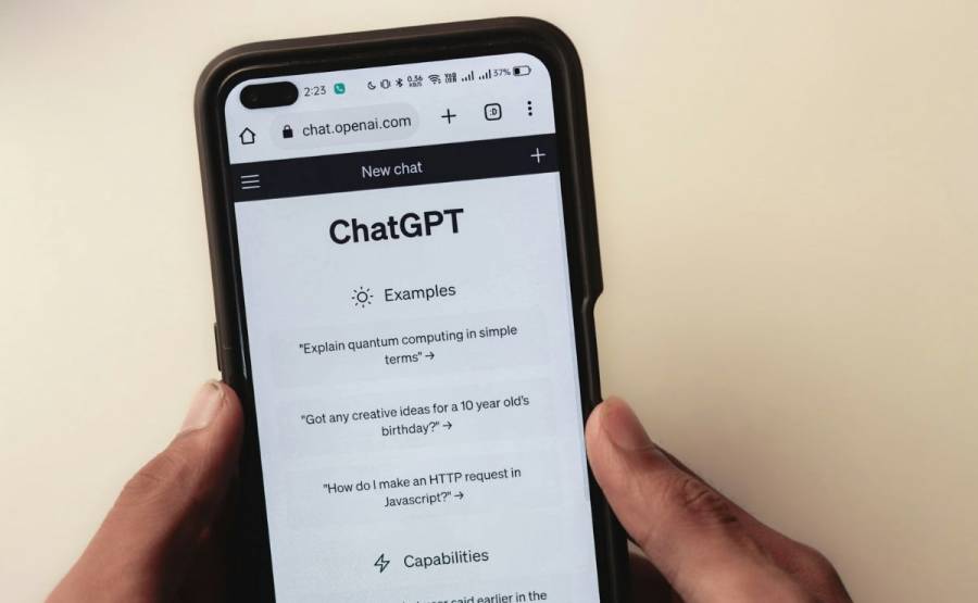 OpenAI implementará marcas de agua invisibles en textos de ChatGPT para cumplir con regulación de la Unión Europea