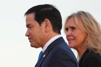 Rubio inicia gira por Europa con escala en Islandia punto clave en el Aacutertico