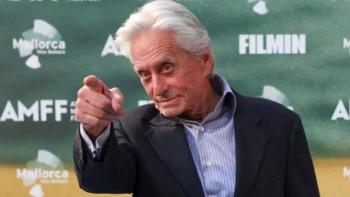 Michael Douglas revela presunta amenaza con una aguja infectada con VIH antes de los Premios Oscar de 1992