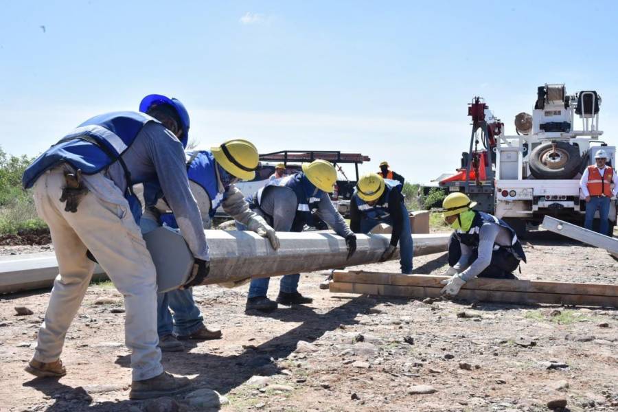 CFE refuerza red eléctrica tras apagones en la Península de Yucatán