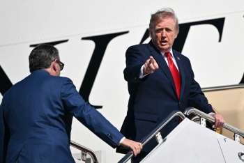 Trump concede medalla a Musk y otros directivos de tecnol&oacute;gicas