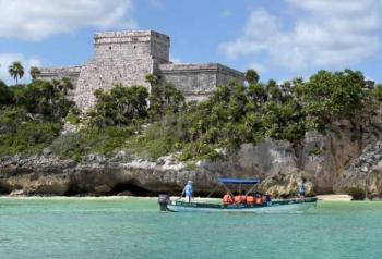 Aerom&eacute;xico y Volaris suspenden vuelos al aeropuerto de Tulum
