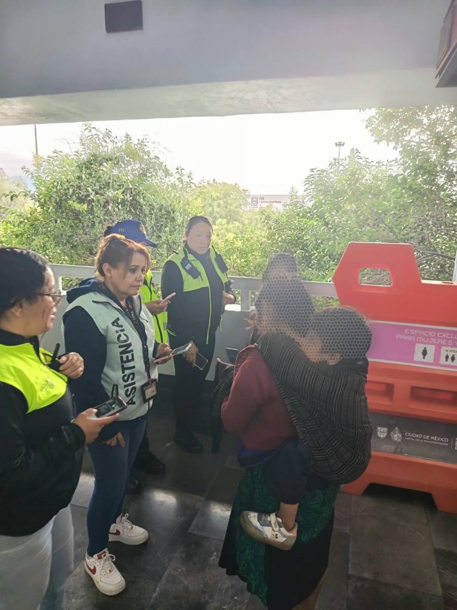 Metro CDMX localiza y reúne con su familia a menor extraviada en la estación El Rosario