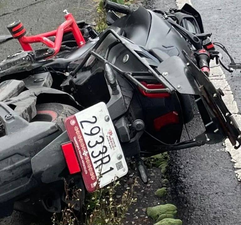 Motociclista muere tras ser arrollado por una pipa en la carretera PicachoAjusco en Tlalpan