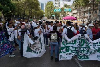 Segob llama a retomar di&aacute;logo con trabajadores del IMSS tras protesta en Paseo de la Reforma