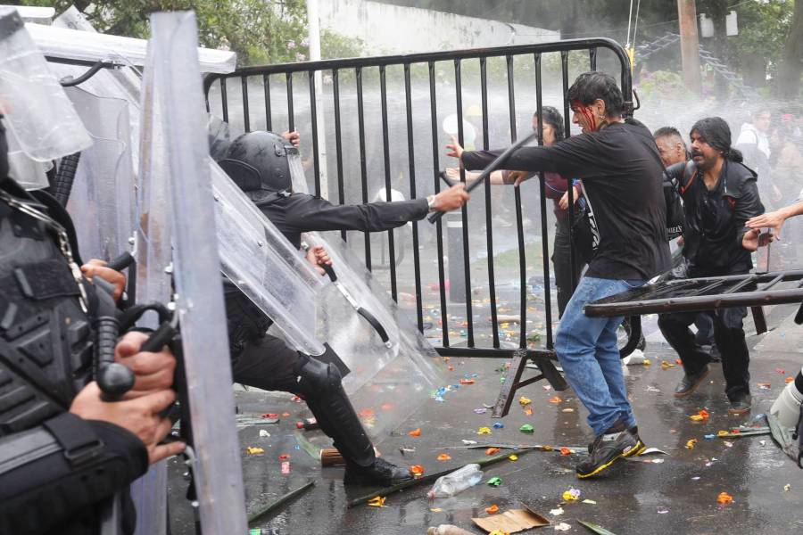 UdeG exige liberar a tres estudiantes detenidos durante protesta por el agua en Jalisco