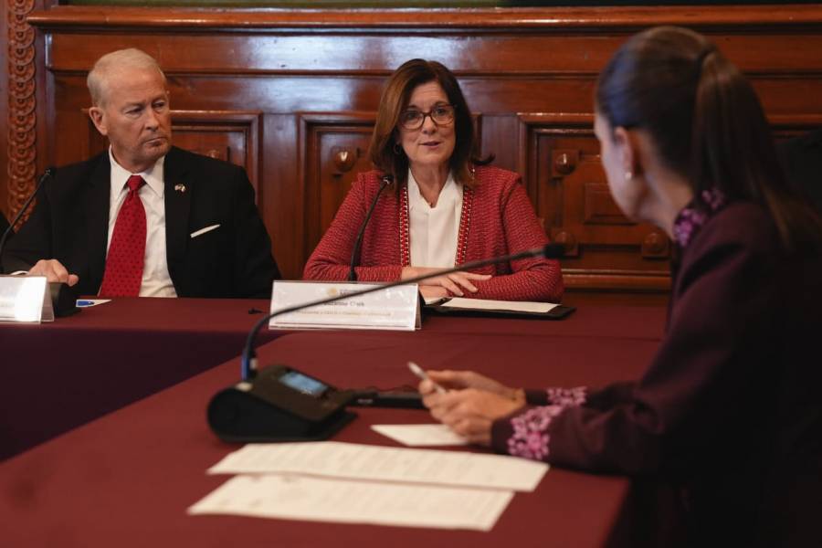 Sheinbaum descarta haber hablado con Johnson sobre academia policial en Querétaro