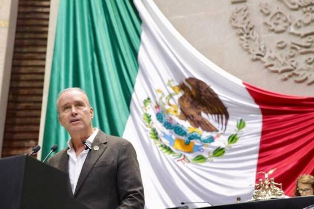 El diputado federal Mario Calzada renuncia al PRI