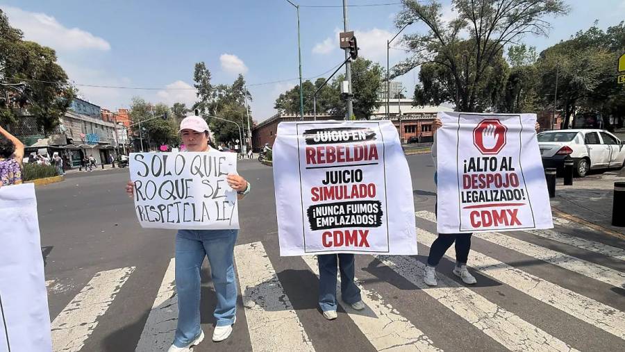 Mujer denuncia posible fraude inmobiliario y lucha por conservar vivienda en San Juan de Aragón tras descubrir gravamen oculto