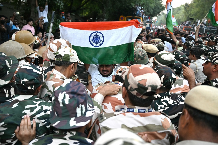 Decenas de miles de personas protestan en India contra la Comisión Electoral 