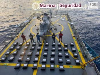 Marina asegura 1.2 toneladas de coca&iacute;na frente a Oaxaca; hay seis detenidos tras operativo con Guardia Costera de EE.UU.