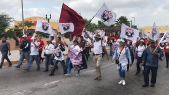 SME marcha al Z&oacute;calo para exigir reuni&oacute;n con Sheinbaum; protesta genera afectaciones viales y en el Metrob&uacute;s