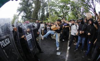 Trasladan a Puente Grande a siete detenidos por disturbios durante protesta por agua contaminada en Guadalajara