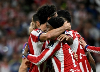 Atl&eacute;tico de Madrid vence 2-0 al Manchester United en la Champions League