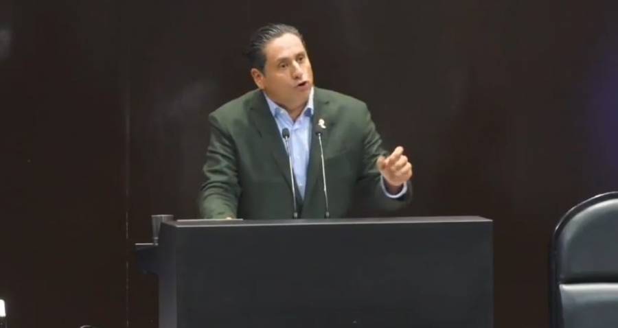 Desde tribuna, PAN acusa a Andy López Beltrán por huachicol; Morena defiende Ley de Ingresos 2027