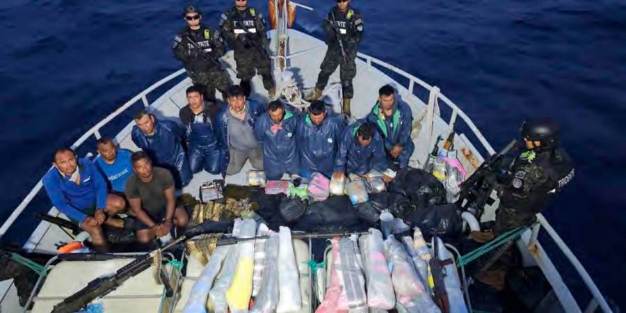 Condenan en El Salvador a tres mexicanos y cuatro ecuatorianos por tráfico de más de una tonelada de cocaína