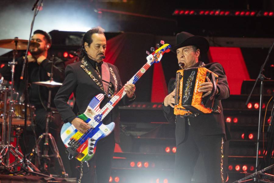 Los Tigres del Norte llevan el regional mexicano al escenario de Tiny Desk 