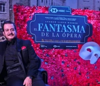 Tenor queretano, profesor de la UAQ, destaca en El Fantasma de la &Oacute;pera
