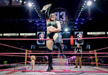 ‘La Arena M&eacute;xico arde: Persephone resiste a AZM y retiene el campeonato’