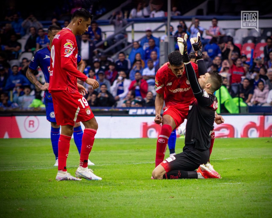 Toluca hace diabluras ante Cruz Azul en el Estadio Azteca