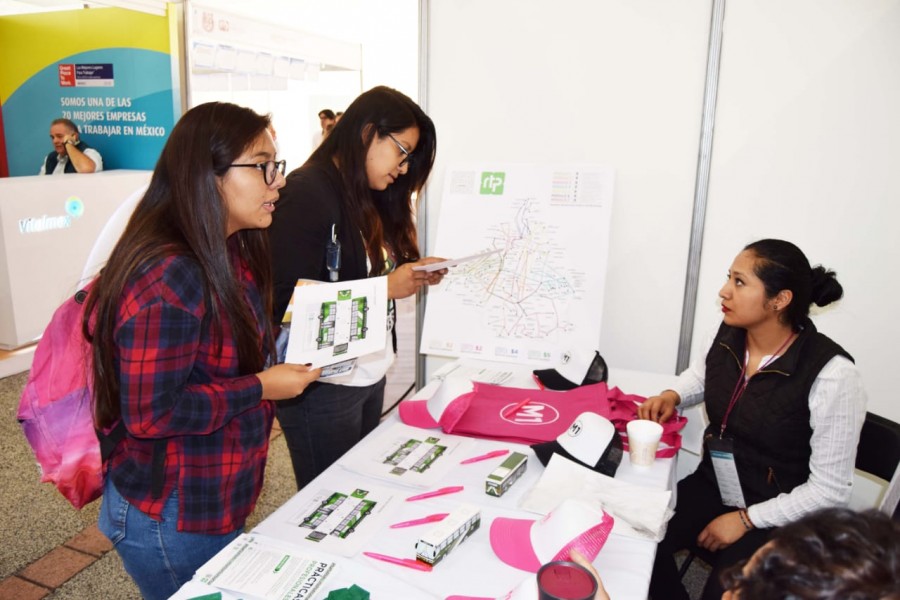 Inauguran Ferias del Empleo y Servicio Social en el IPN