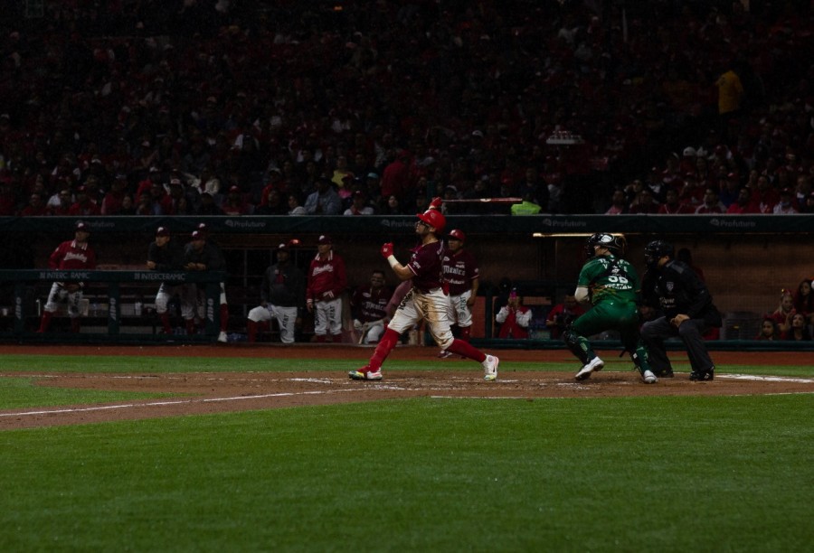 Fuerte lluvia impide la culminación del sexto juego entre los Diablos y Leones