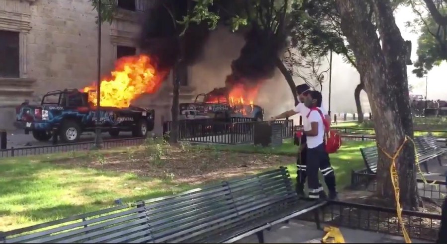 Confrontamiento entre manifestantes y policía de Jalisco