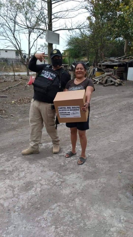 Cártel del Golfo reparte despensas como apoyo ante Covid-19