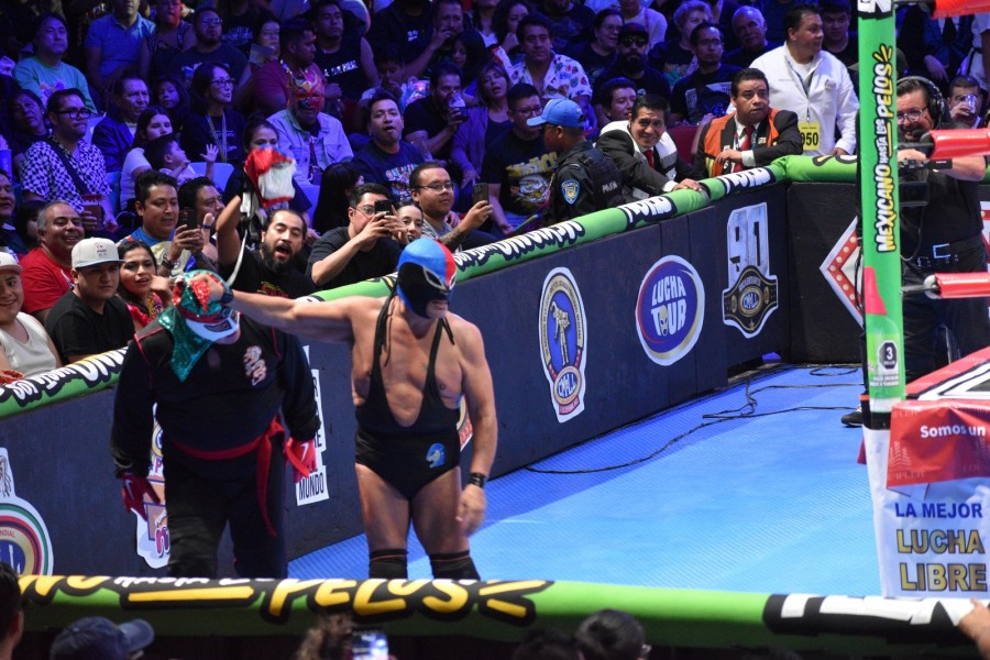 Atlantis, Octagón y Blue Panther vs El Satánico, Fuerza Guerrera y Virus