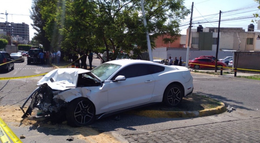 Futbolista sufre accidente automovilístico