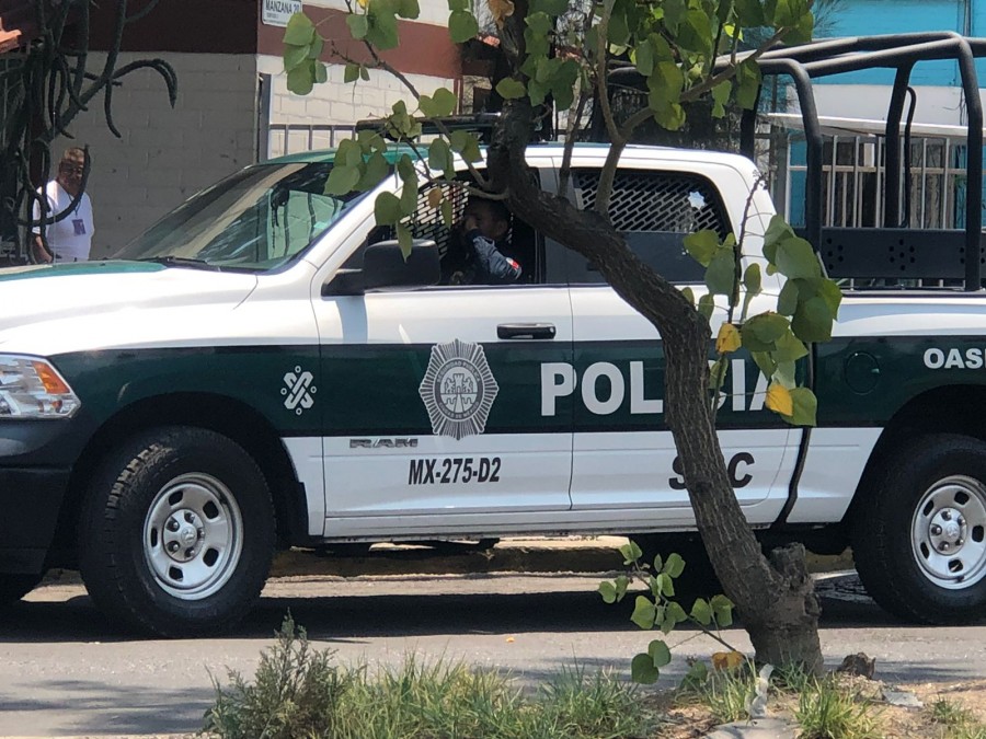 Dejan inconsciente a alumno del Conalep 2 Iztapalapa; vecinos ayudan, policía observa y ambulancia no llega