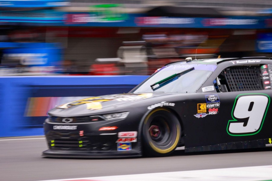 Daniel Su&aacute;rez logra hist&oacute;rica victoria en la Nascar Xfinity en el Aut&oacute;dromo Hermanos Rodr&iacute;guez