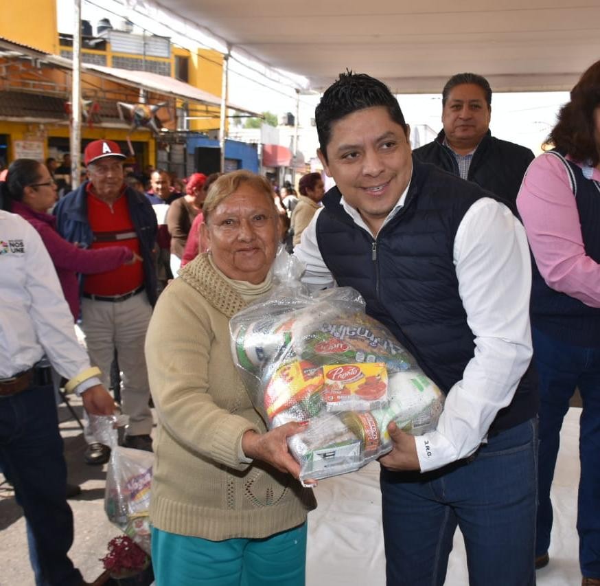 Entrega de Becas Alimentarias en Soledad